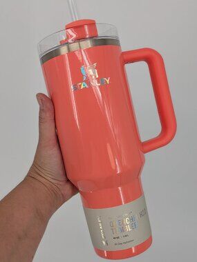 new stanley The Quencher H2.0 Flowstate Tumbler cup bottle 40 OZ Pucker Peach